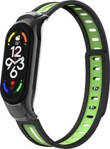 Siliconen Smartwatch bandje - Geschikt voor Xiaomi Mi Band 7 sport bandje met frame - zwart/groen - Strap-it Horlogeband / Polsband / Armband