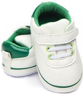 Witte (off white) met groene gympen - PVC - Maat 18 - Zachte zool - 0 tot 6 maanden