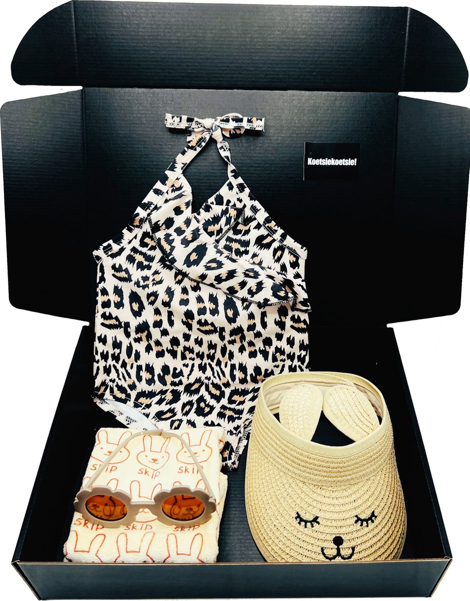 Goedkoopste Kraamcadeau meisje met baby badpak een baby afdroogdoek, een verstelbare zonneklep en baby zonnebril - kan ook rechtstreeks als cadeau worden verstuurd