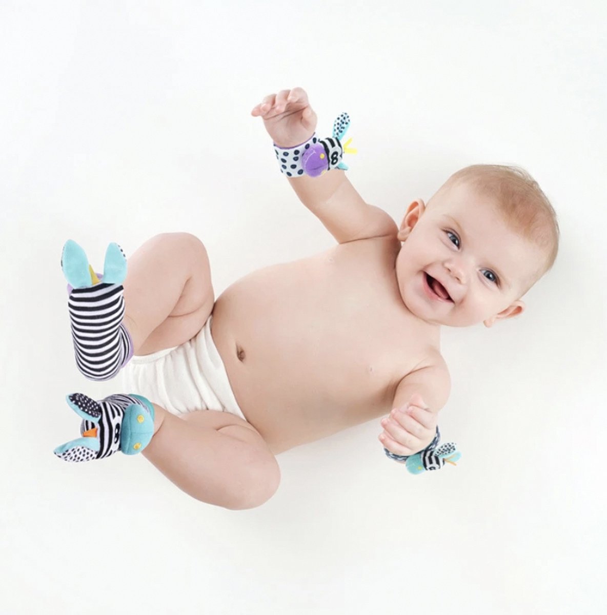 Set De 4 Chaussettes Et Bracelets Hochets Pour Bébé 0-6 Mois - Jouets Sensoriels Doux Pour Éveiller Les Sens Et La Coordination, Cadeau De Naissance