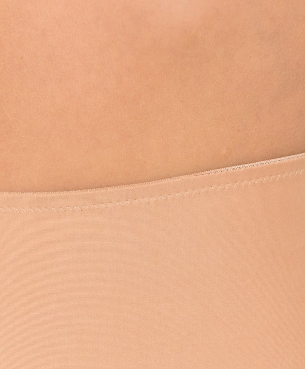 Nina von C. Nina von C hoge correctie boxershort met lange pijpjes ( long pants ) - 38 - beige