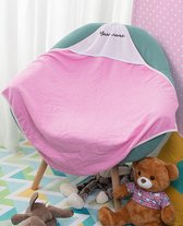 Baby Badcape met naamopdruk (Curly) Roze  | Omslagdoek | Babyhanddoek | Gepersonaliseerd Kraamcadaeau | Geboorte Meisje | Geboorte Jongen |