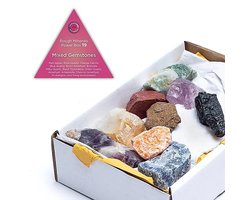 Gemengde ruwe edelstenen in doos — ± 700-900 g