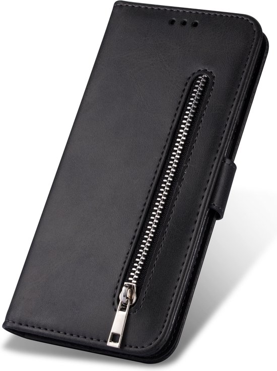 Étui de téléphone noir avec poche zippée sur le devant, fermé.