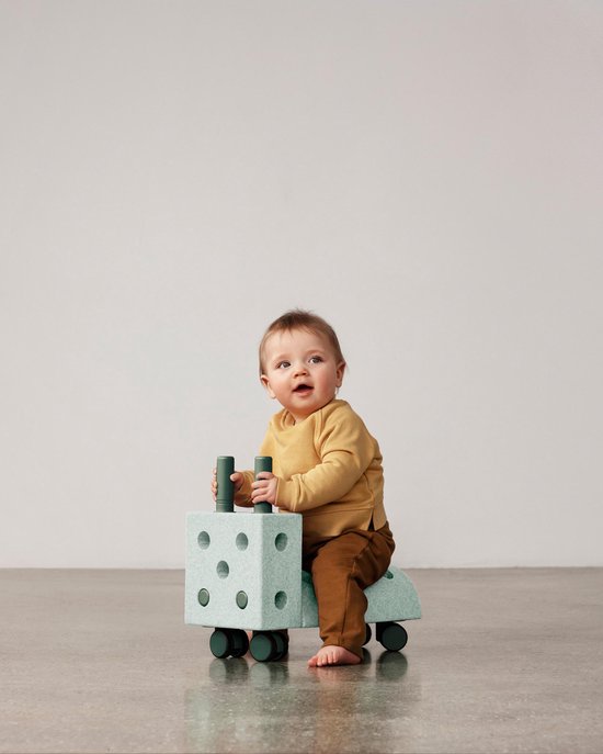Modu Activity toy Tiny Ride - Loopwagen baby -Loopauto - Looptrainer - Open ended speelgoed - Blokken - Ocean Mint / Forest Green van Modu — afbeelding 3