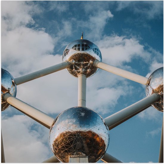 Poster (Mat) - Atomium in Brussel, België - 50x50 cm Foto op Posterpapier met een Matte look