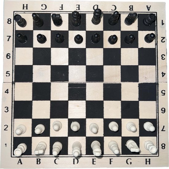 Thumbnail van een extra afbeelding van het spel houten schaakspel- schaakbord met schaakstukken - schaakspel voor kinderen en volwassenen - chessboards - travelset - bordspellen- speelbord
