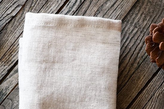 Puur linnen tafelkleed, zes servetten, met de hand - Catawiki