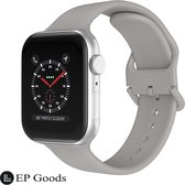 EP Goods - Bandje Geschikt voor Apple Watch Series 1/2/3/4/5/6/SE/7 en 8 - 38/40/41mm - Siliconen - Met Gesp Sluiting - Grijs
