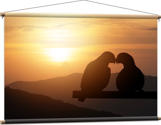 Textielposter - Silhouet van Verliefd Duivenkoppel tijdens Zonsondergang - 120x80 cm Foto op Textiel