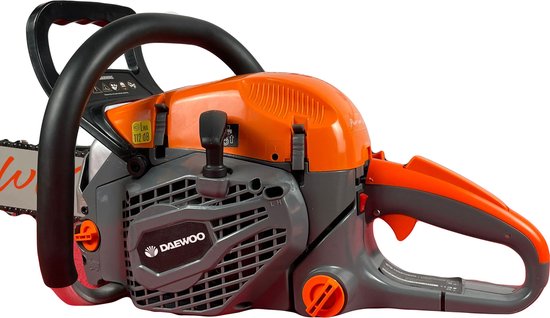 Daewoo DCS6524 - Benzine kettingzaag - 60cm zaagblad - 65cc - Inclusief montagegereedschap van DAEWOO — afbeelding 4