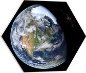 PVC Schuimplaat Hexagon - Licht en Donker op Aarde in het Heelal - 50x43.5 cm Foto op Hexagon (Met Ophangsysteem)