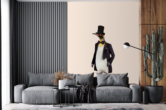 Behang - Fotobehang Pinguïn - Dier - Hoed - Zwart - Breedte 160 cm x hoogte 220 cm