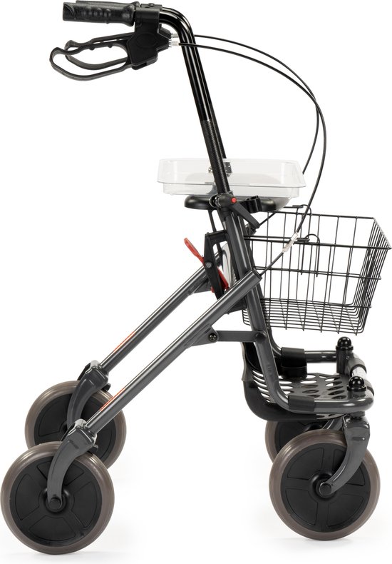 Grijze rollator met mandje en dienblad, op witte achtergrond, zijaanzicht.