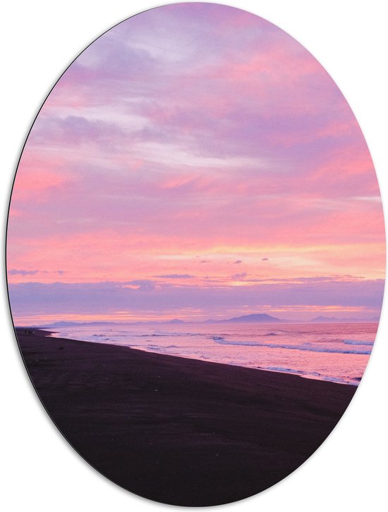 WallClassics - Dibond Ovaal - Meerkleurig Pastel Tinten Lucht boven Zeewater - 81x108 cm Foto op Ovaal (Met Ophangsysteem)