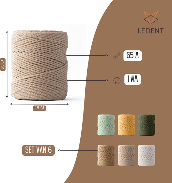Rol lichtbruin macramétouw, afmetingen 5,5cm x 4,5cm. Duidt 65M, 1mm aan. Toont 6 kleuren: mintgroen, mosterdgeel, groen, bruin, beige, lichtgrijs.