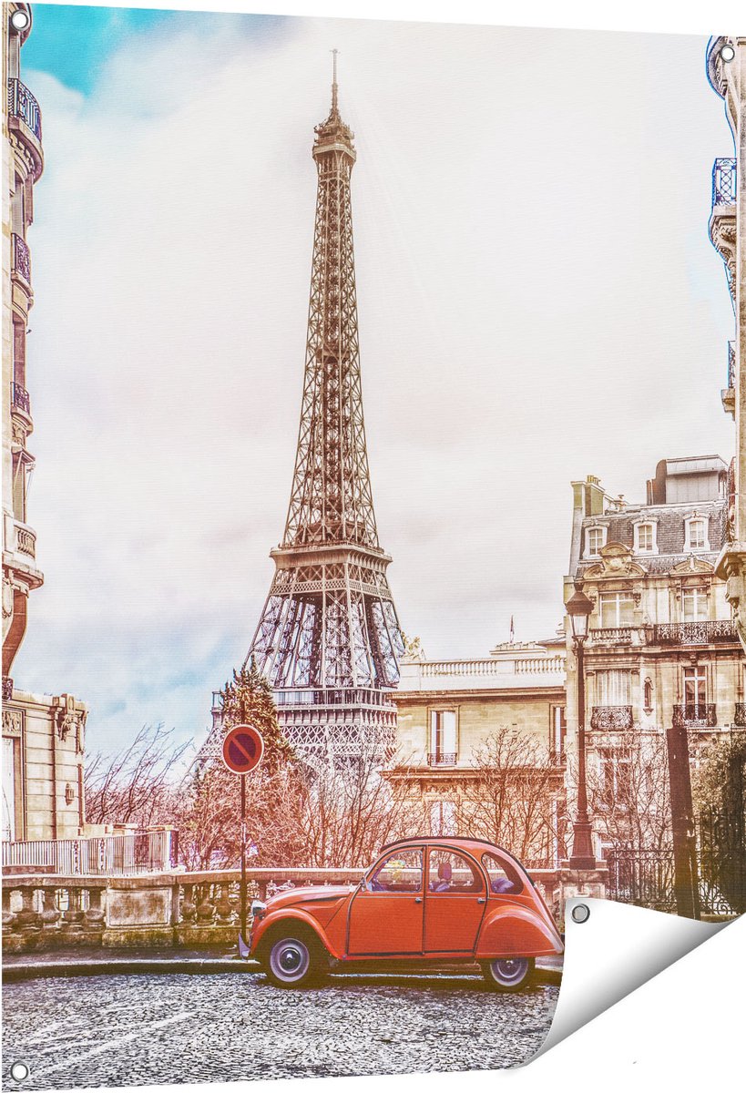 Gards Tuinposter Eiffeltoren in Parijs met een Rode Kever Auto - 80x100 cm - Tuindoek - Tuindecoratie - Wanddecoratie buiten - Tuinschilderij Multikleur