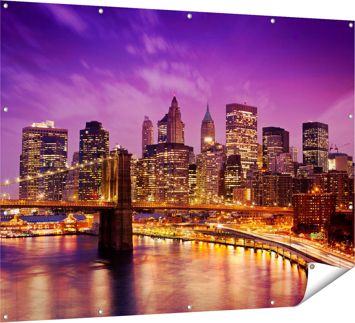 Gards Tuinposter Skyline New York van Centrum in het Paars - 160x120 cm - Tuindoek - Tuindecoratie - Wanddecoratie buiten - Tuinschilderij Multikleur