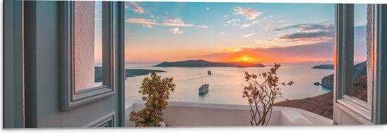 Dibond - Uitzicht op Zonsondergang in de Oceaan vanaf Grieks Balkon - 90x30 cm Foto op Aluminium (Wanddecoratie van metaal)