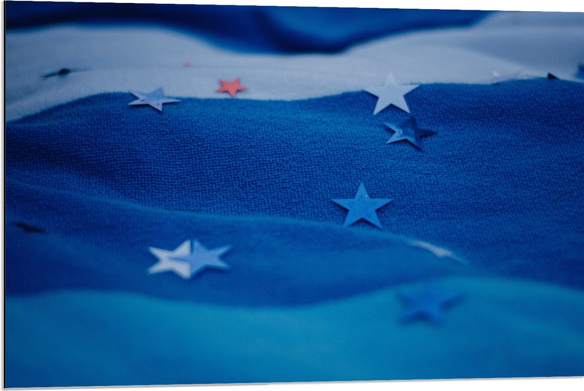 Dibond - Blauwe Handdoek met Sterretjes erop - 90x60 cm Foto op Aluminium (Wanddecoratie v