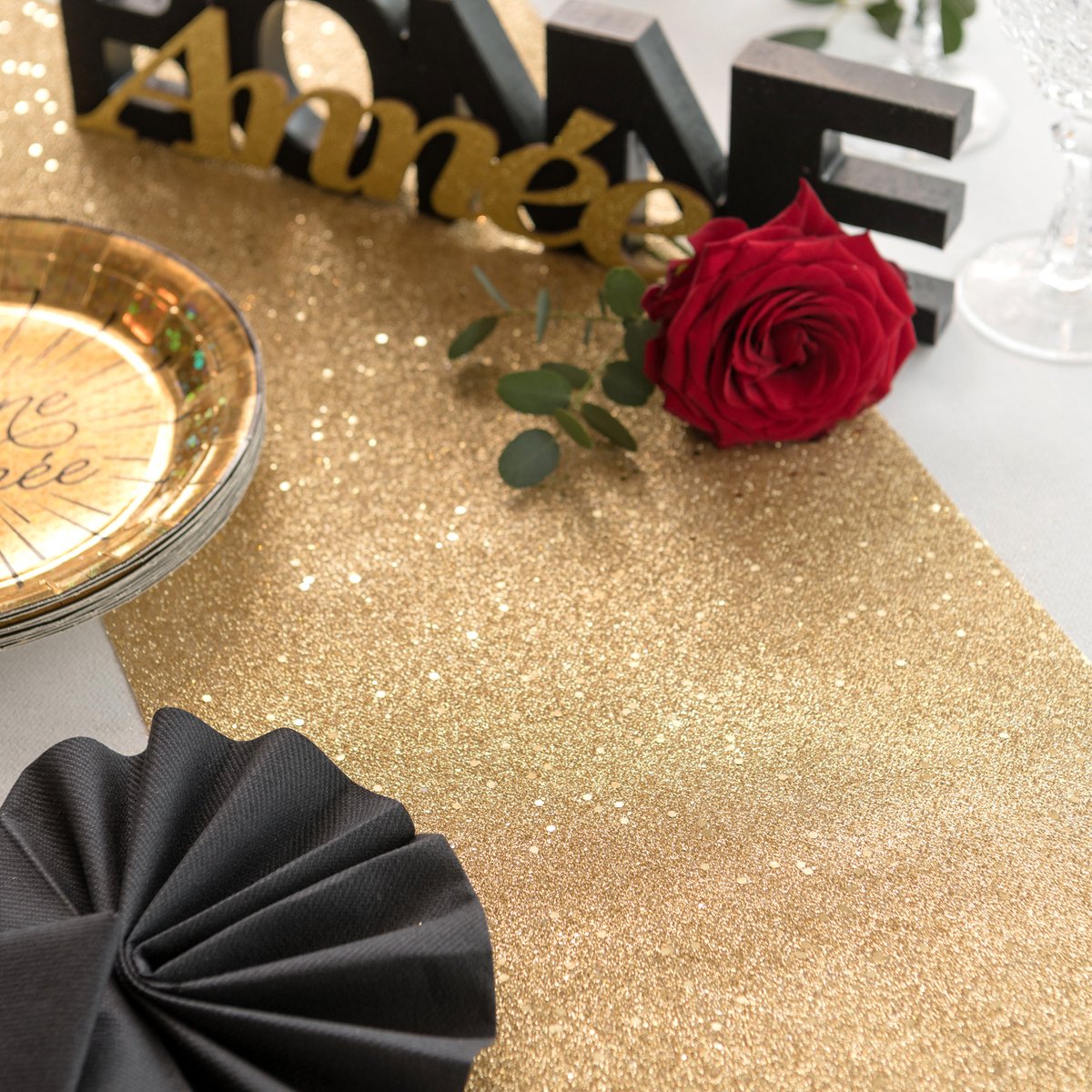 Santex Kerstdiner glitter tafelloper op rol - 2x - goud - 28 x 300 cm - polyester