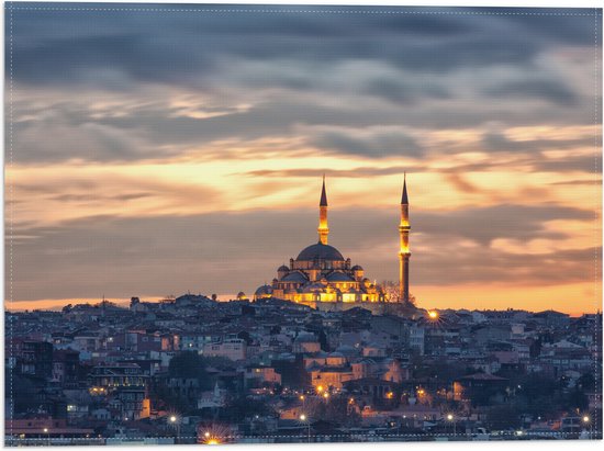 WallClassics - Vlag - Süleymaniye-Moskee op Begin van de Avond in Istanbul, Turkije - 40x30 cm Foto op Polyester Vlag