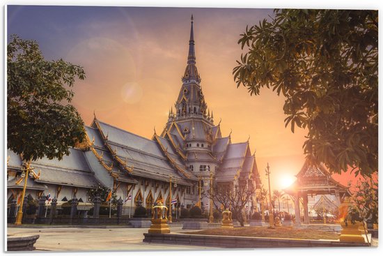 PVC Schuimplaat- Mooi Kasteel met Zonsondergang in Thailand - 60x40 cm Foto op PVC Schuimplaat