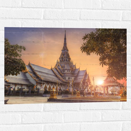 Muursticker - Mooi Kasteel met Zonsondergang in Thailand - 75x50 cm Foto op Muursticker