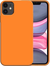 Smartphonica Siliconen hoesje voor iPhone 11 case met zachte binnenkant - Oranje / Back Cover geschikt voor Apple iPhone 11