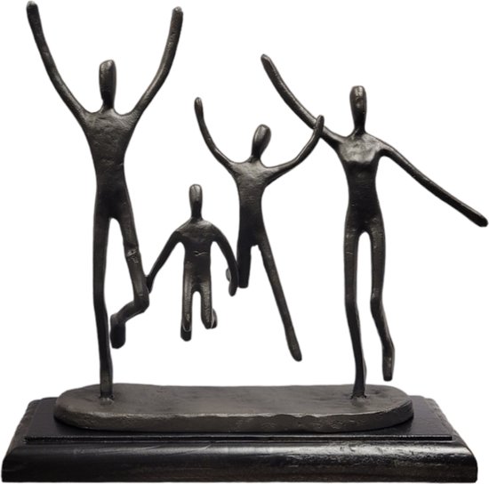 Sculpture famille heureuse