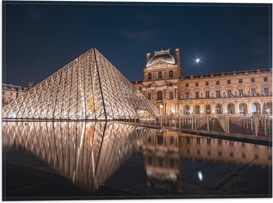Vlag - Verlicht Louvre in Parijs, Frankrijk - 40x30 cm Foto op Polyester Vlag