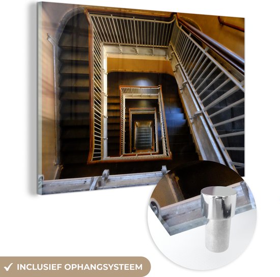 MuchoWow® Glasschilderij 90x60 cm - Schilderij acrylglas - Historisch trappenhuis bij Ellis Island in New York Amerika - Foto op glas - Schilderijen