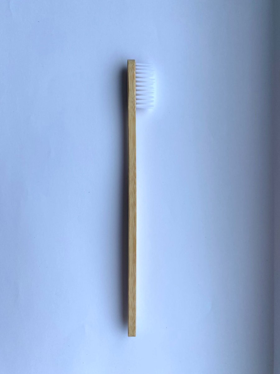 Bamboe tandenborstels Wit - Gratis verzending - Tandenborstels - Bamboo - Duurzaam en milieuvriendelijk - Perfect voor dagelijks gebruik