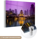 MuchoWow® Glasschilderij 120x80 cm - Schilderij acrylglas - De oude militaire stad verlicht in China - Foto op glas - Schilderijen
