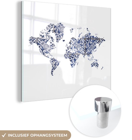 MuchoWow® Glasschilderij 20x20 cm - Schilderij acrylglas - Wereldkaart - Delfts Blauw - wit - Foto op glas - Schilderijen