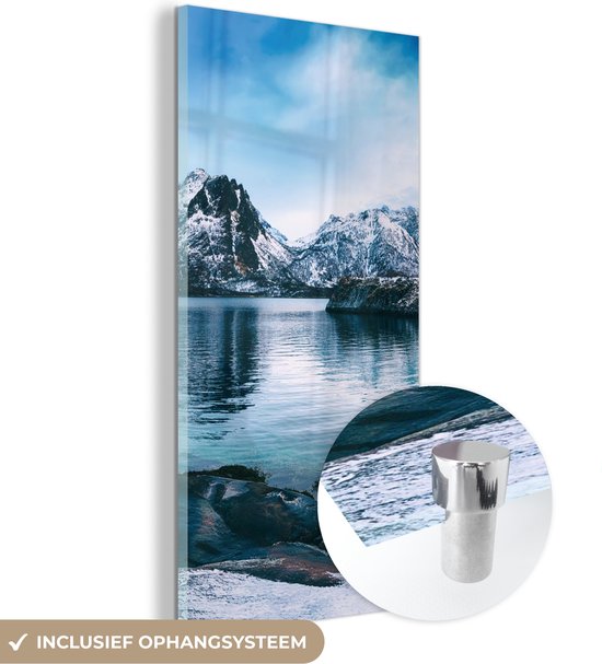 MuchoWow® Glasschilderij 80x160 cm - Schilderij acrylglas - Water - Bergen - Natuur - Foto op glas - Schilderijen