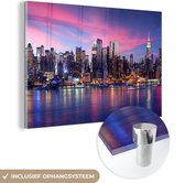 MuchoWow® Glasschilderij 90x60 cm - Schilderij acrylglas - Skyline - Water - Roze - New York - Foto op glas - Schilderijen