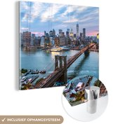 MuchoWow® Glasschilderij 90x90 cm - Schilderij acrylglas - New York - Brooklyn Bridge - Boot - Foto op glas - Schilderijen