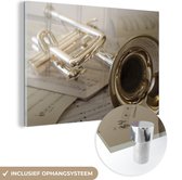 MuchoWow® Peinture sur verre 90x60 cm - Peinture sur verre acrylique - Trompette sur partition - Photo sur verre - Peintures