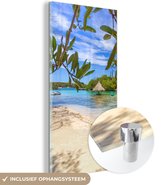 MuchoWow® Glasschilderij 20x40 cm - Schilderij acrylglas - Strand van de Baai-eilanden - Foto op glas - Schilderijen