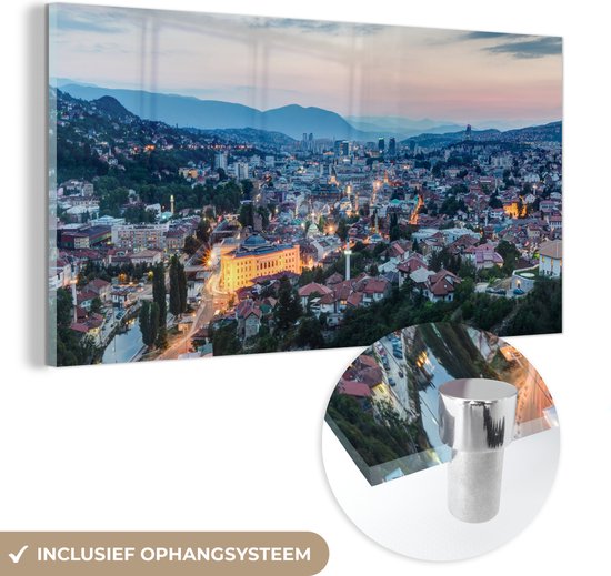 MuchoWow® Glasschilderij 80x40 cm - Schilderij acrylglas - Cityscape van Sarajevo in Bosnië en Herzegovina - Foto op glas - Schilderijen