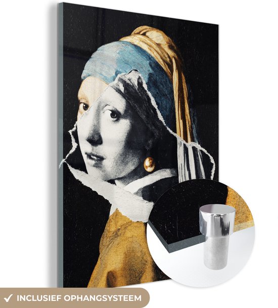 MuchoWow® Glasschilderij 60x80 cm - Schilderij acrylglas - Meisje met de parel - Goud - Zwart - Wit - Foto op glas - Schilderijen