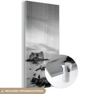 MuchoWow® Glasschilderij 60x120 cm - Schilderij acrylglas - Stenen in het water zwart-wit - Foto op glas - Schilderijen