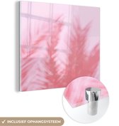 MuchoWow® Glasschilderij 20x20 cm - Schilderij acrylglas - Planten - Bladeren - Roze - Foto op glas - Schilderijen