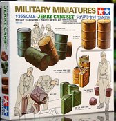 1:35 Tamiya 35026 Jerrycans and Drums Plastic Modelbouwpakket