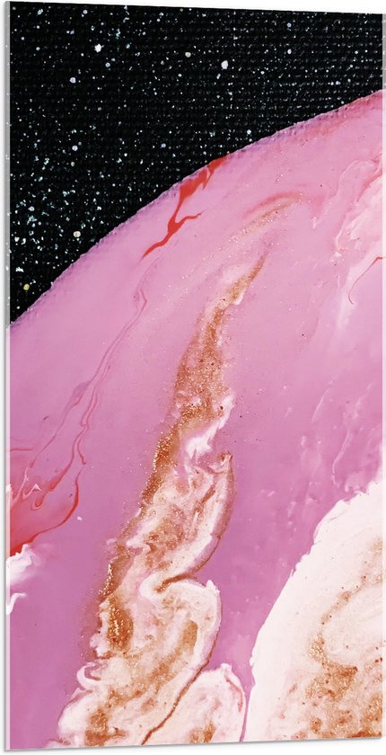 Acrylglas - De Aarde in en Roze Kleur bij Sterrenhemel - 50x100 cm Foto op Acrylglas (Wanddecoratie op Acrylaat)