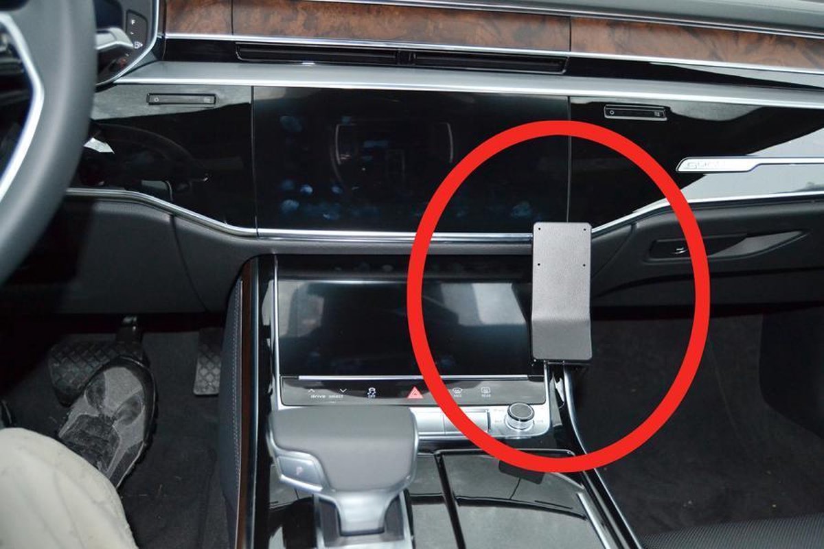 Brodit ProClip Audi A8 Bj. 18-20
