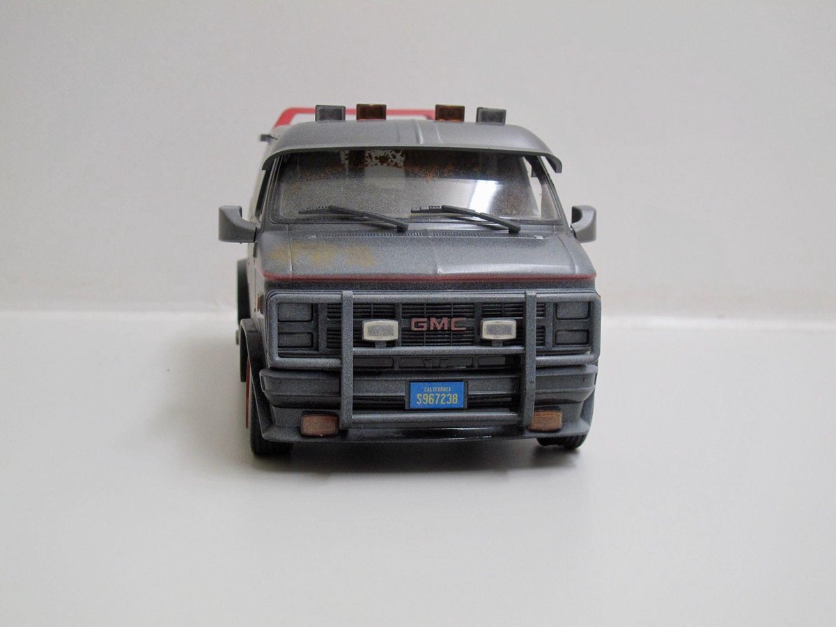 GMC Vandura 'The A-Team' 1983 (Weathered Version) - 1:18