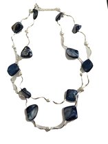 Ketting laagjes schelpkralen blauw