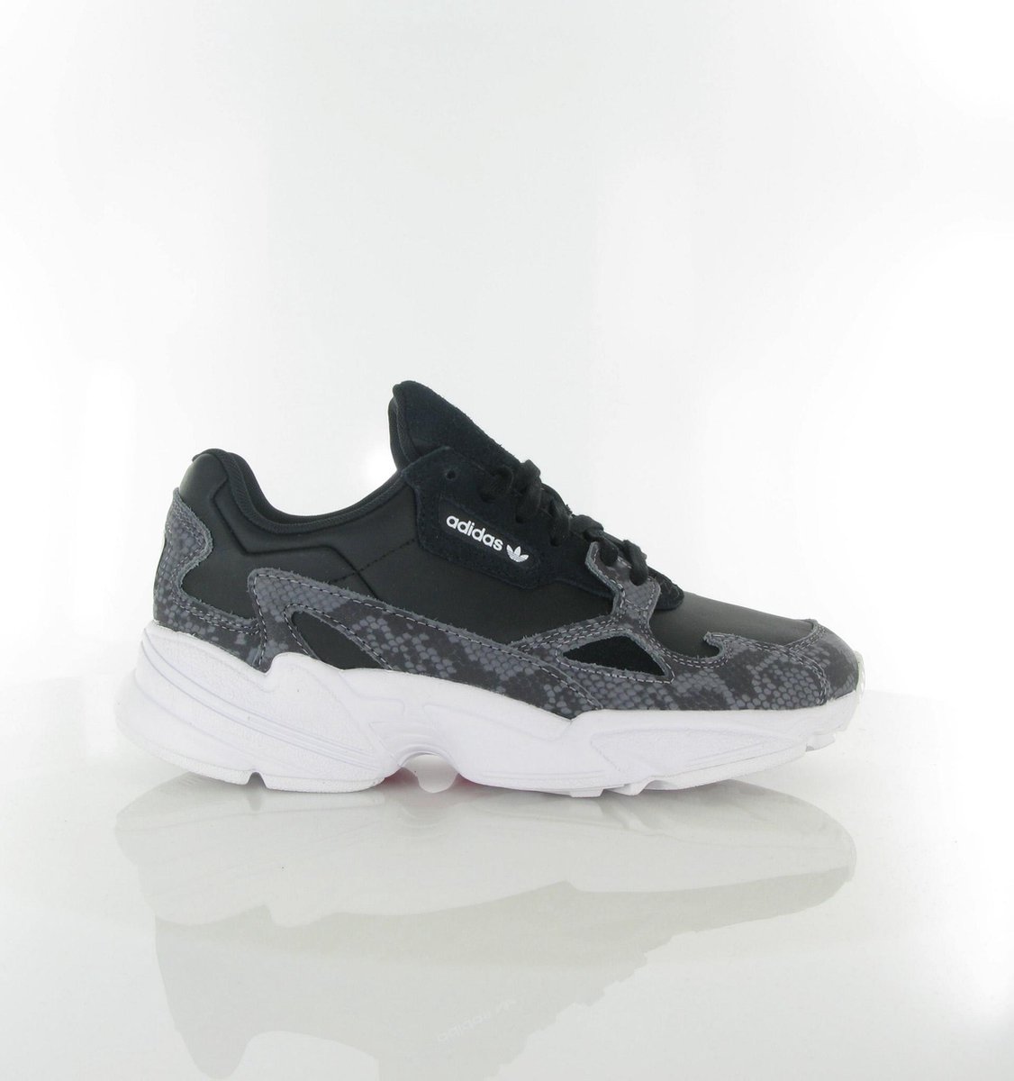 adidas falcon w 40